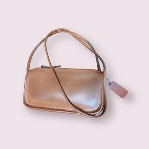 Vintage Coach NYC Zippered Pouch 9655 Crossbody Brown retro 80s y2k leather